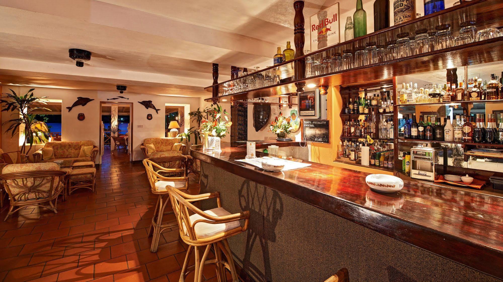 Mariners Hotel Calliaqua Extérieur photo